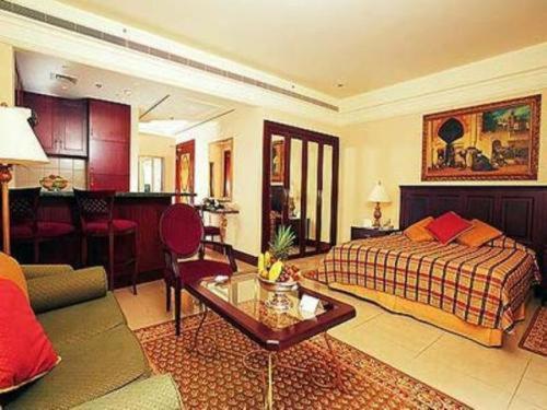 Al Sondos Suites By Le Meridien Дубай Номер фото